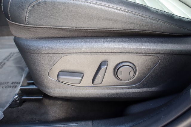 Used 2024 Kia Sportage SX image 11