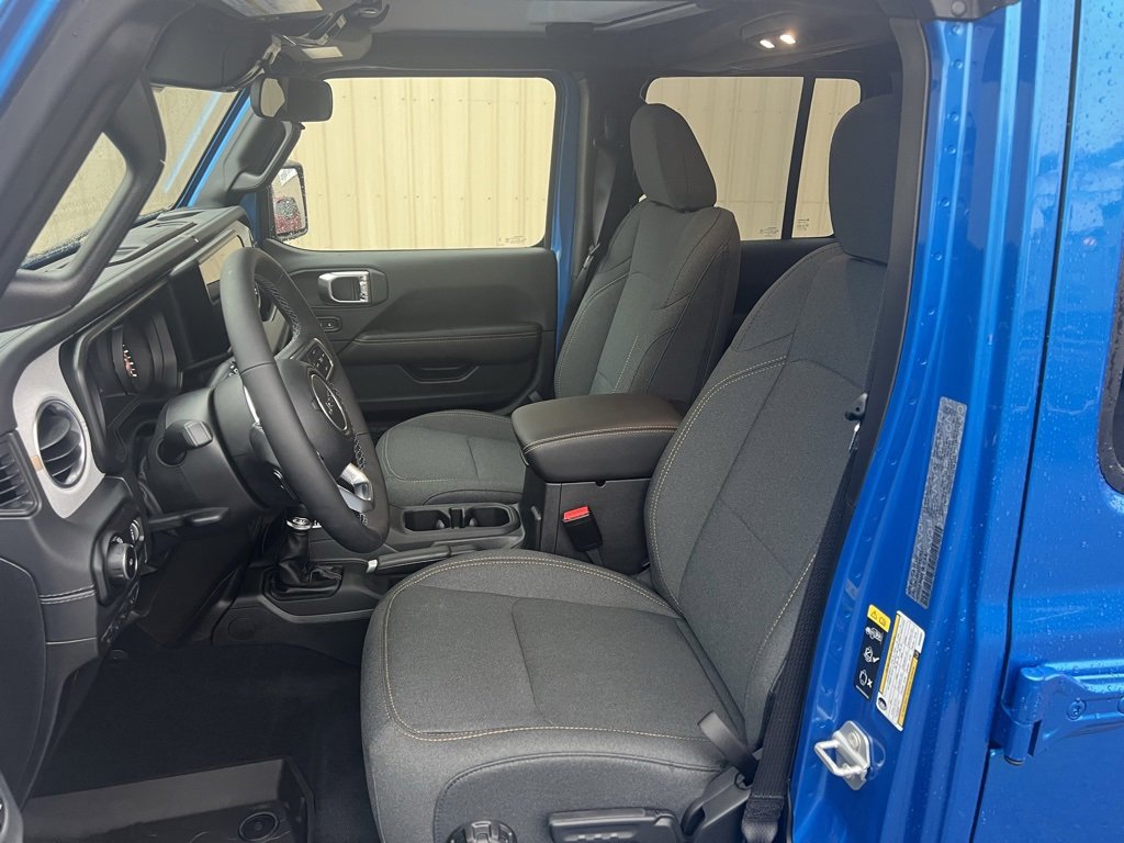 New 2025 Jeep Wrangler Sahara image 11