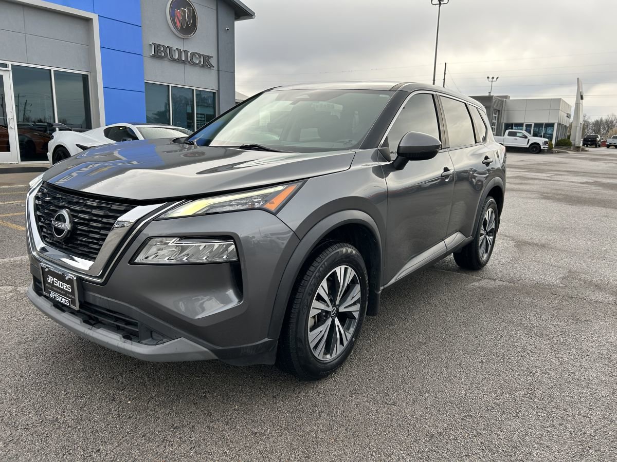Used 2022 Nissan Rogue SV