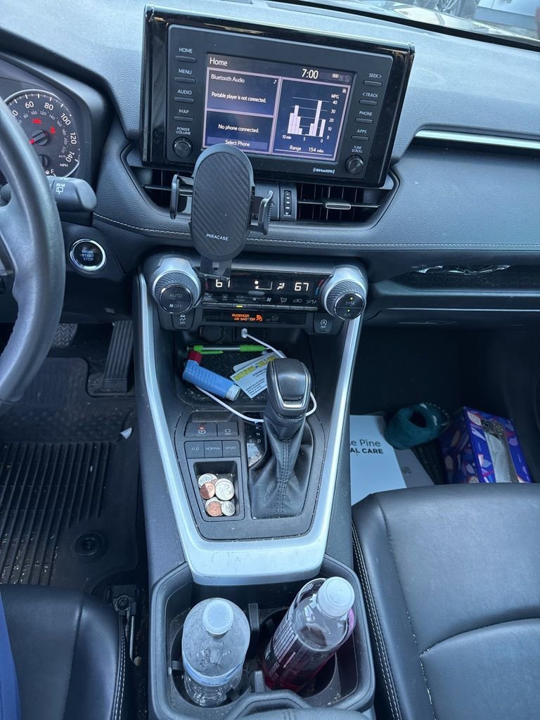 Used 2022 Toyota RAV4 XLE Premium FWD image 2