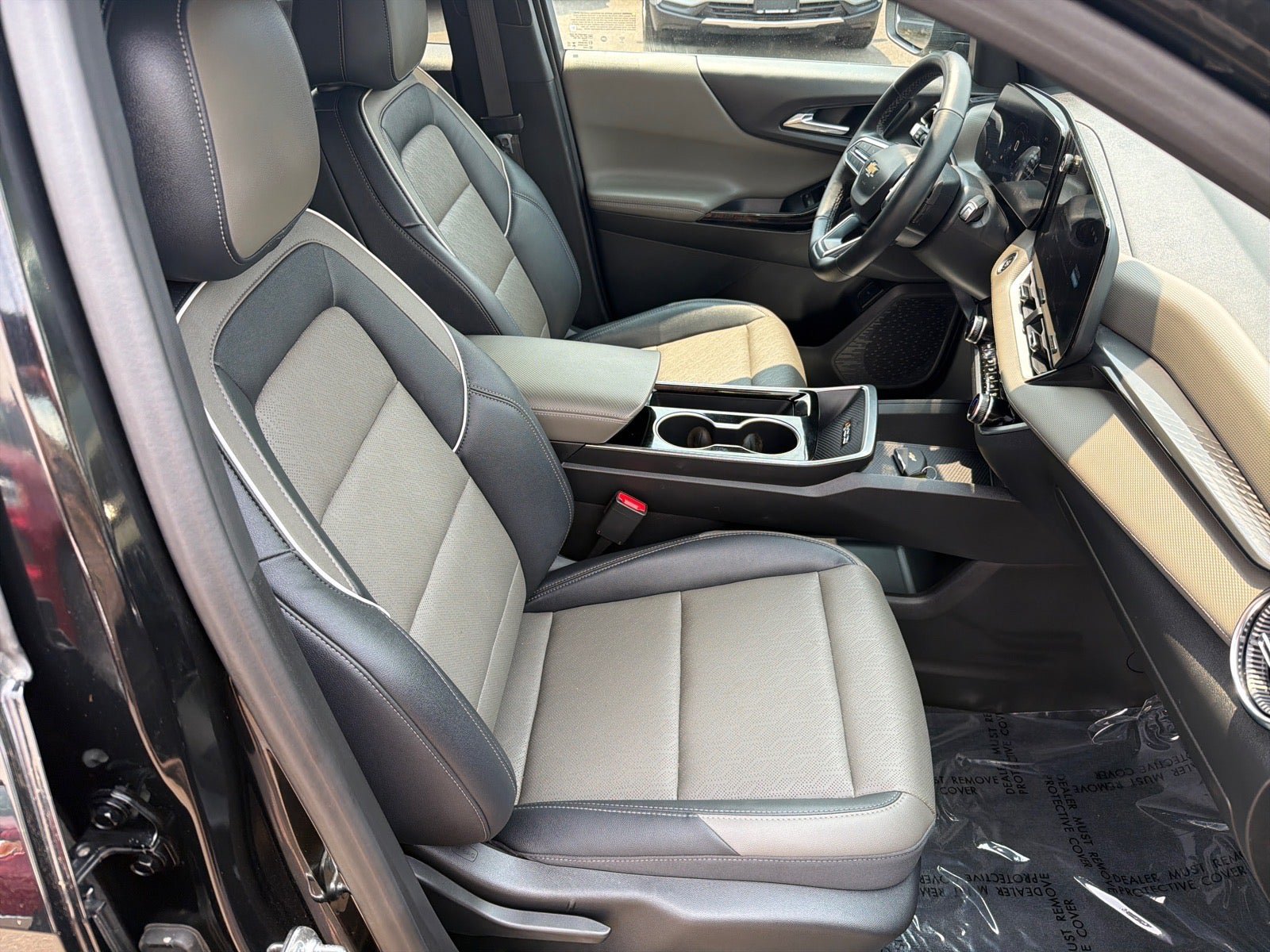 Used 2025 Chevrolet Equinox LT w/ Convenience Package II AWD/4WD image 17