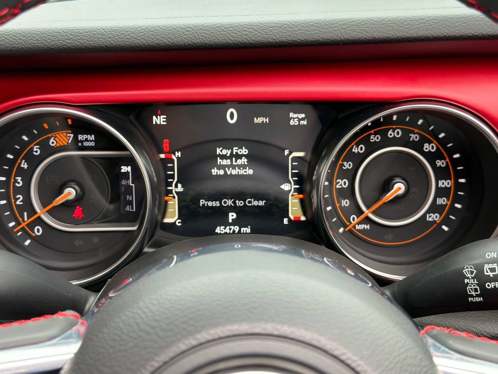 Used 2023 Jeep Wrangler Unlimited Rubicon w/ LED Lighting Group AWD/4WD image 18