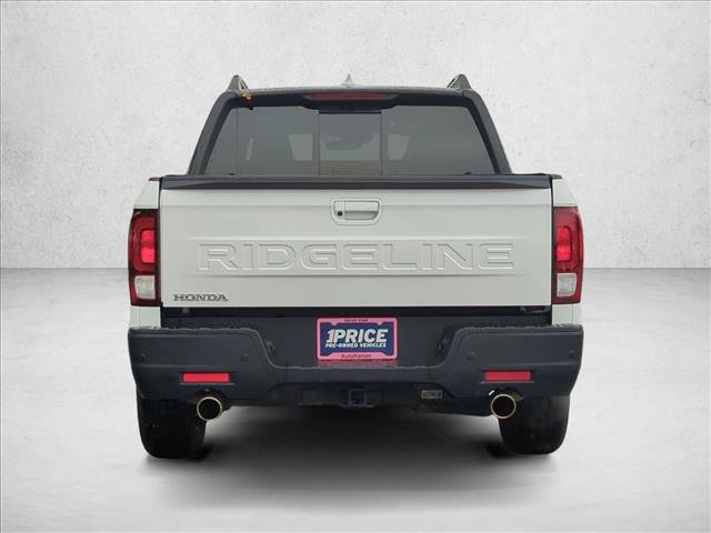 Certified 2025 Honda Ridgeline Black Edition image 8