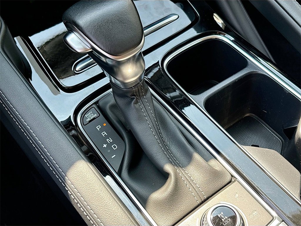 Used 2022 Kia Telluride SX w/ SX Prestige Package image 17