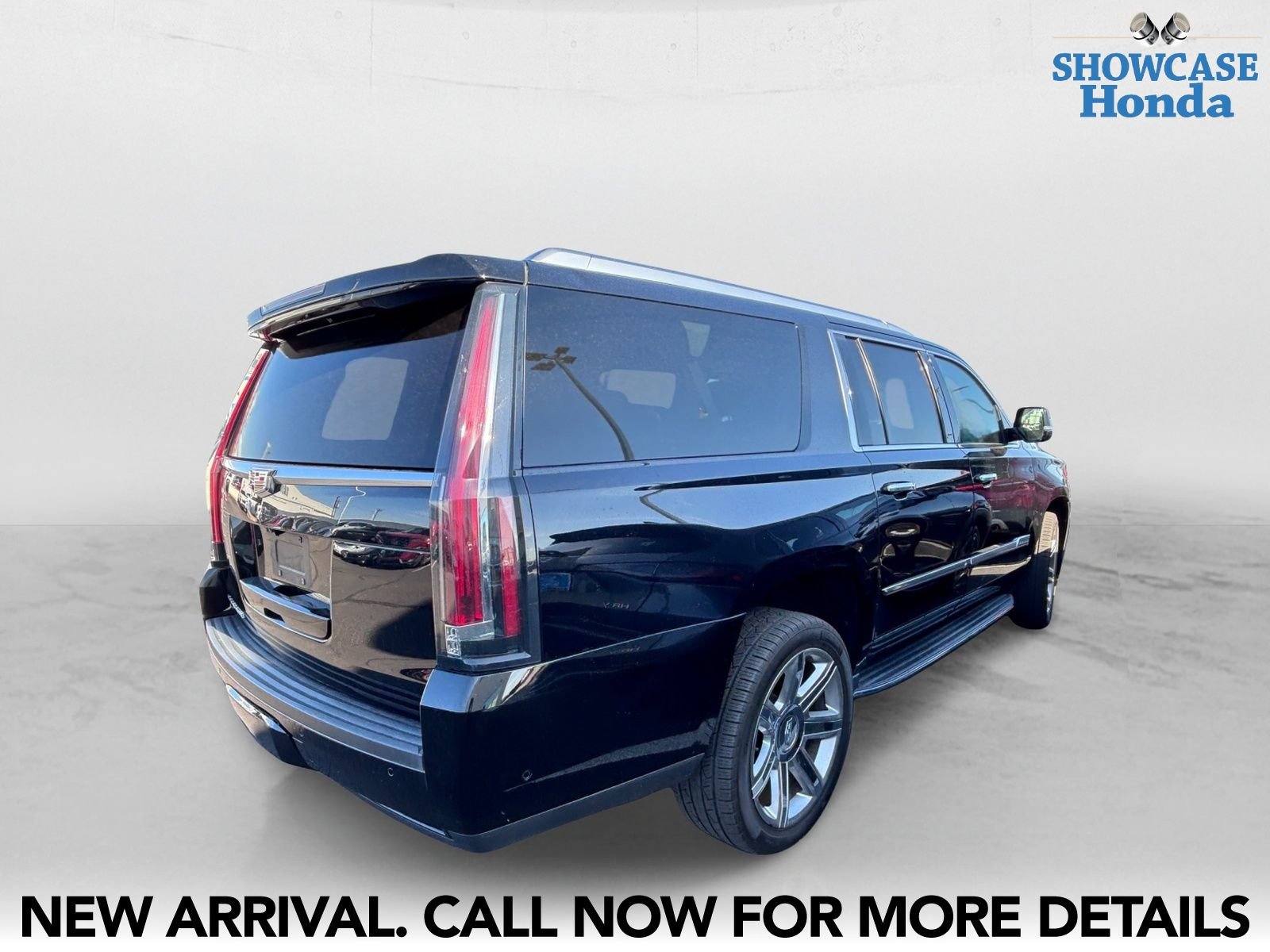 Used 2018 Cadillac Escalade ESV Luxury AWD/4WD image 5
