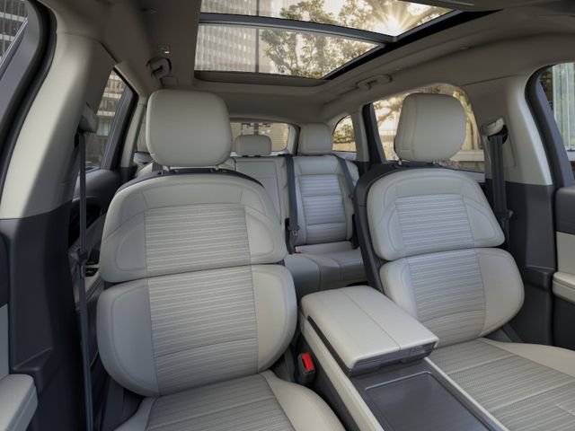 New 2026 Lincoln Nautilus Reserve AWD/4WD image 12