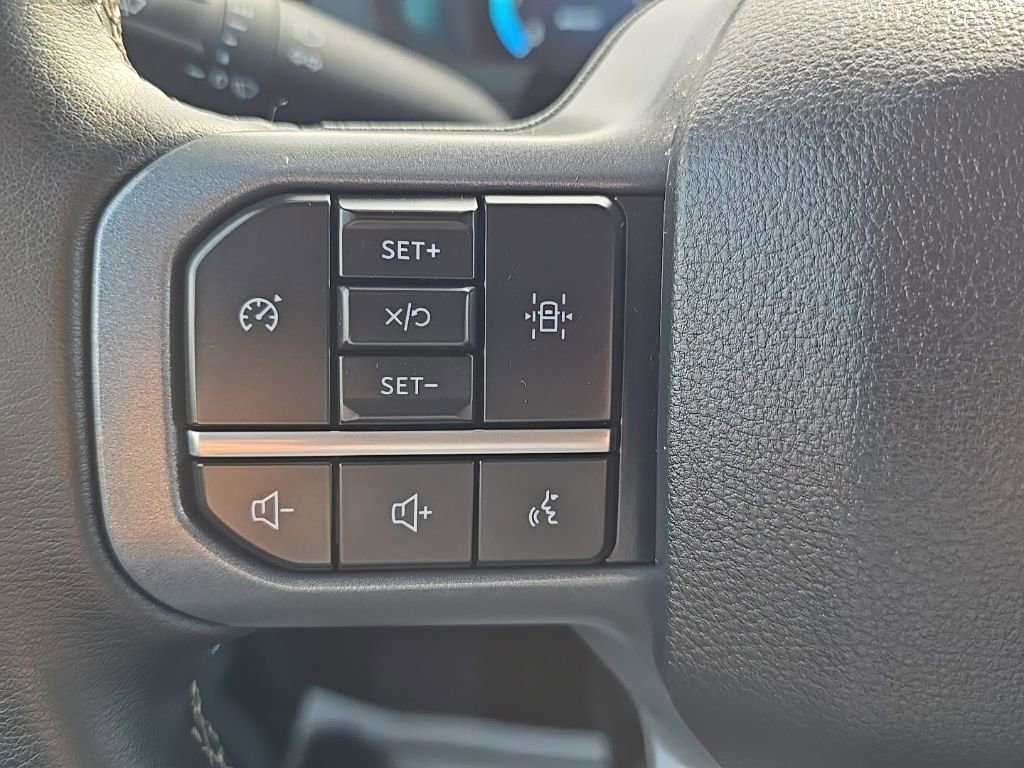 Used 2025 Ford F150 XLT w/ Equipment Group 301A Standard image 13