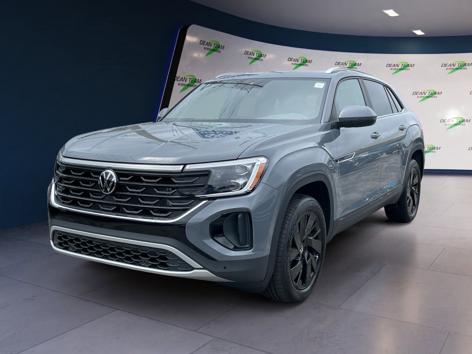 New 2026 Volkswagen Atlas Cross Sport SE image 2