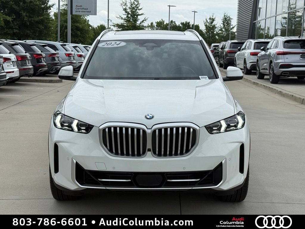 Used 2024 BMW X5 xDrive40i w/ Premium Package AWD/4WD image 8