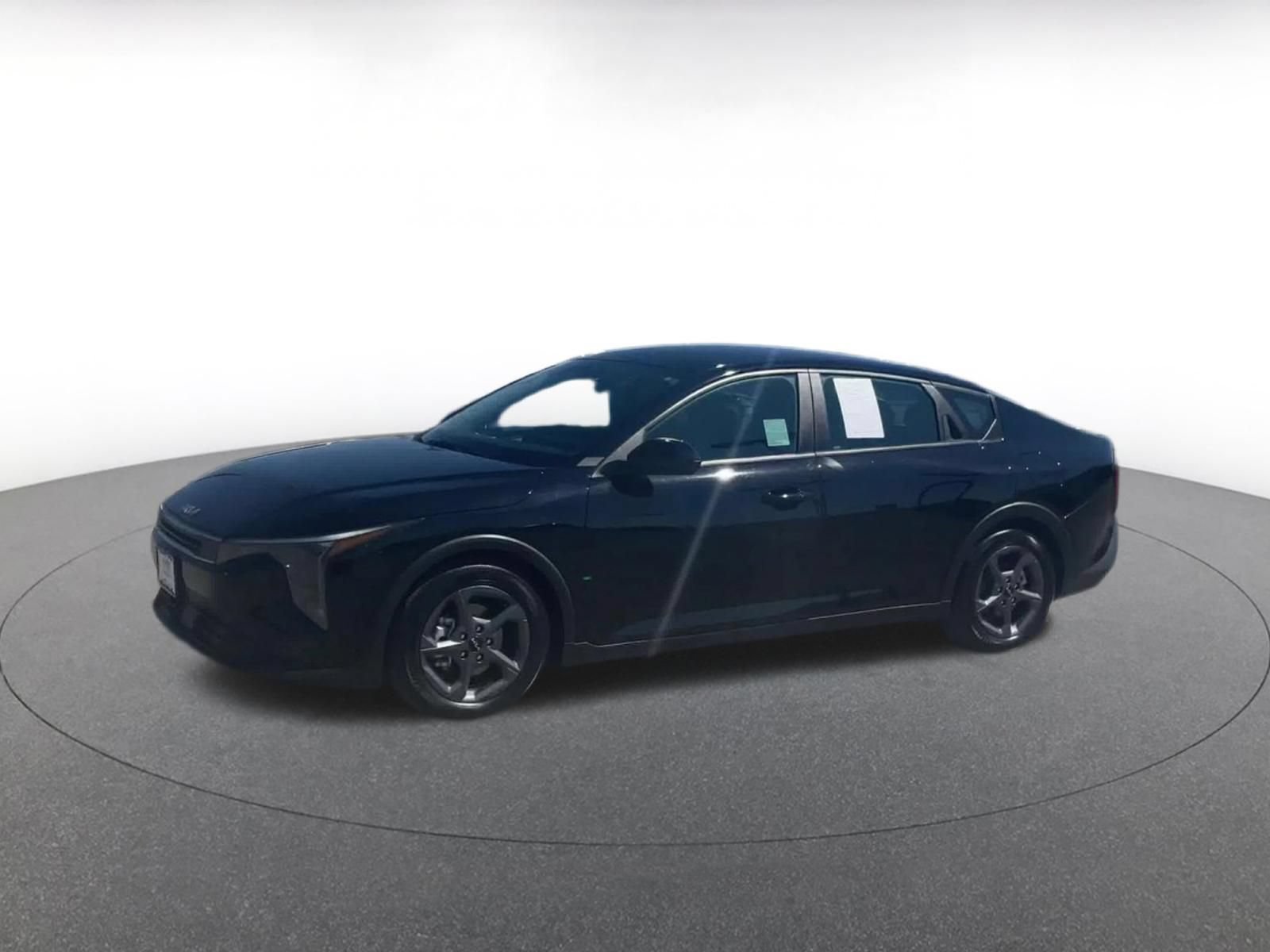Used 2025 Kia K4 FWD image 8