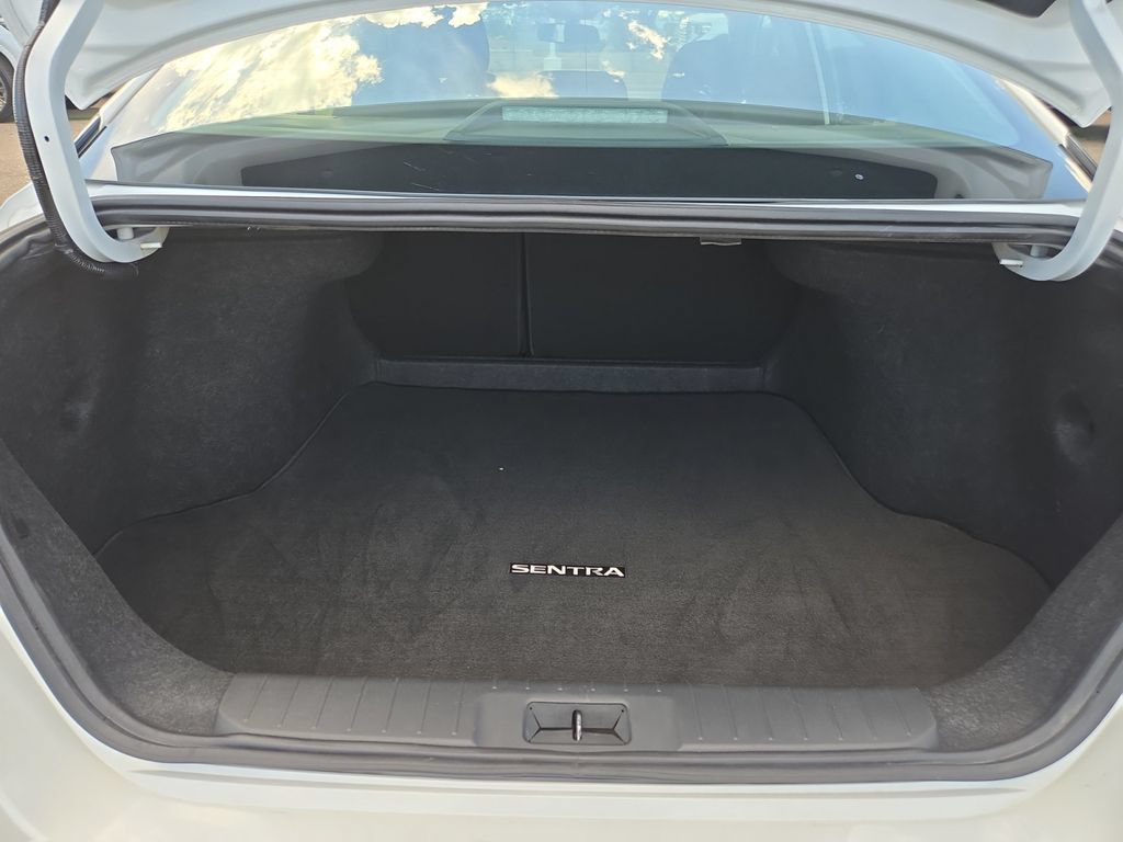 Used 2023 Nissan Sentra SV FWD image 17