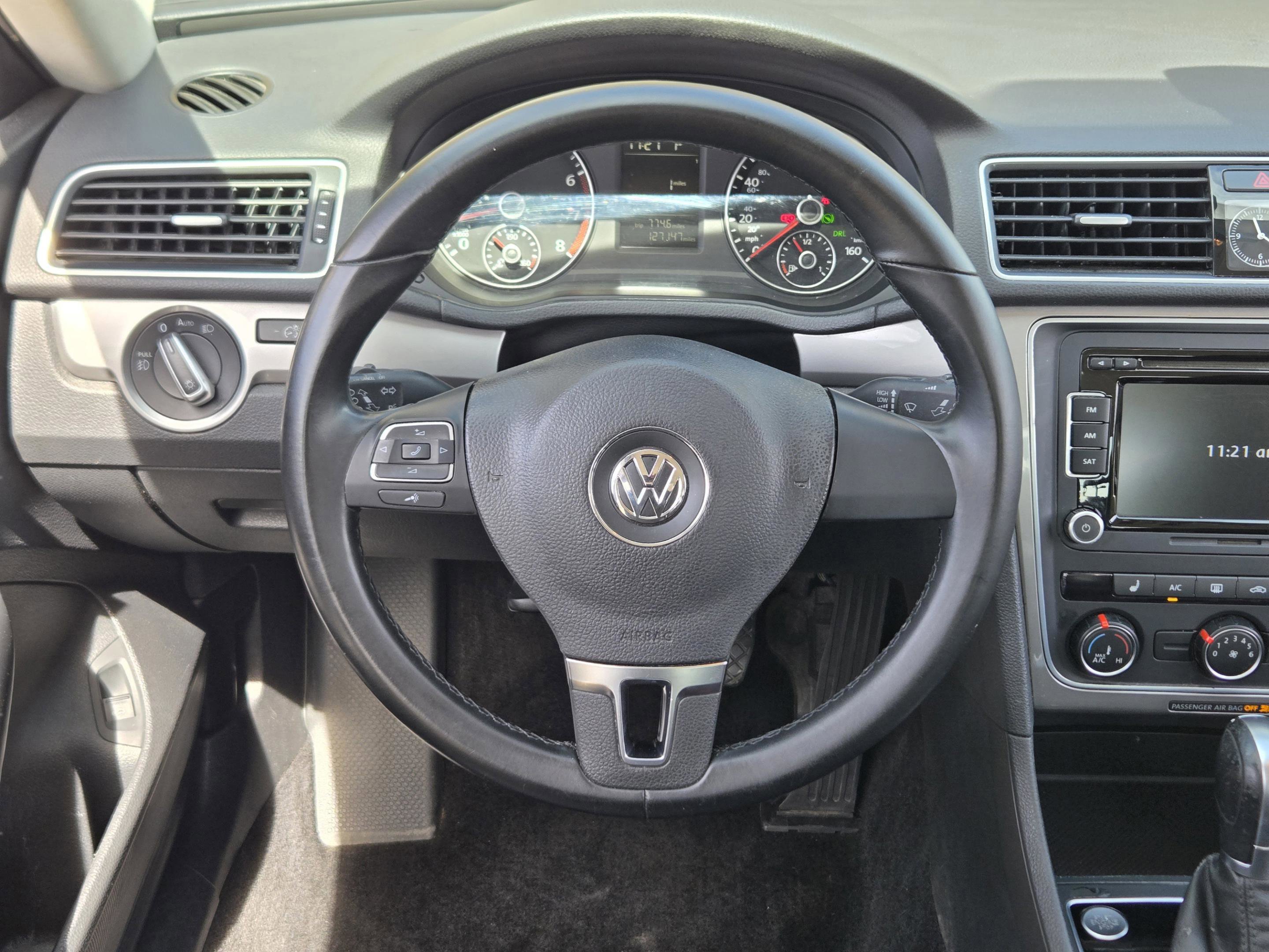 Used 2015 Volkswagen Passat 1.8T Limited Edition FWD image 22