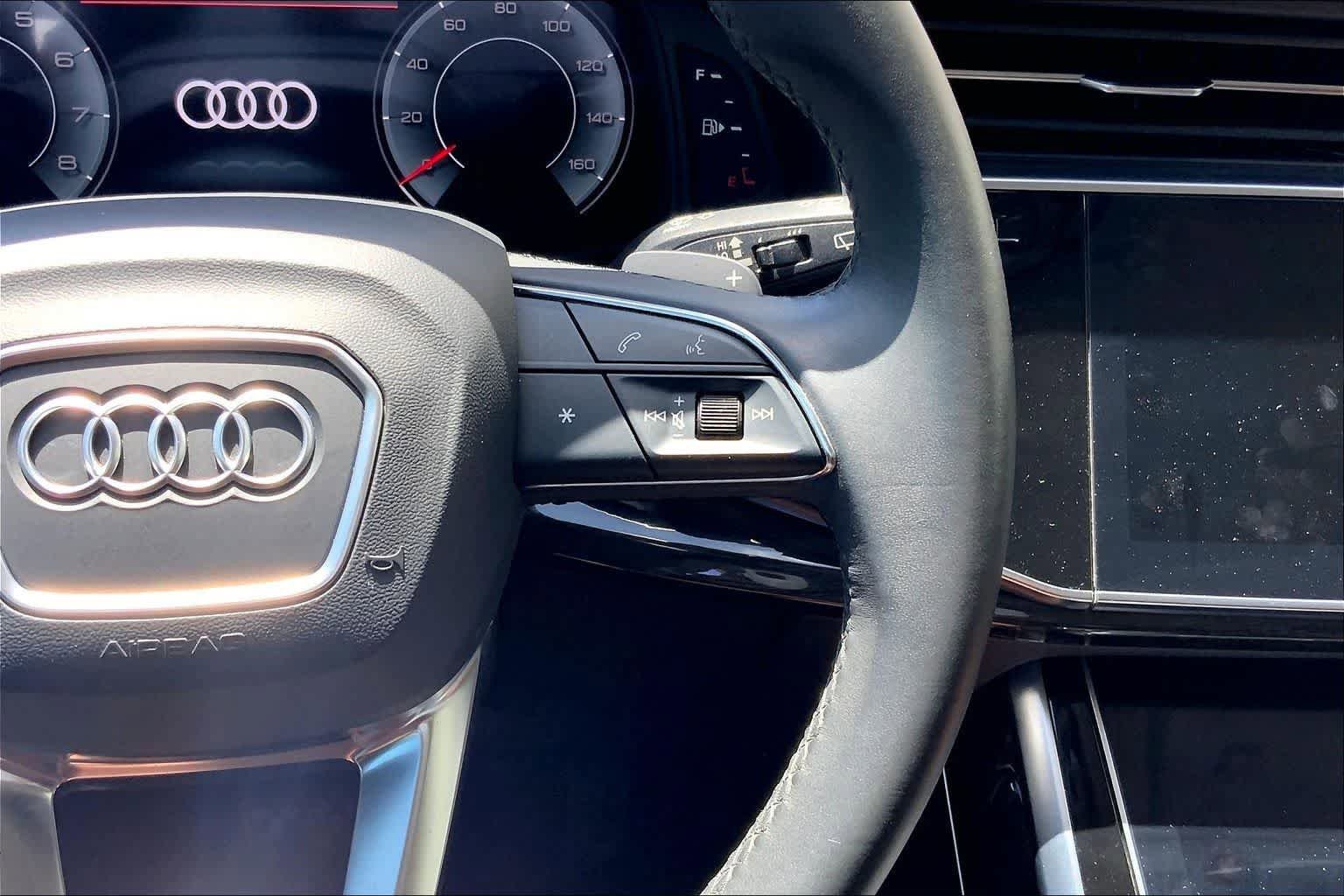 Used 2022 Audi Q7 Premium Plus w/ Premium Plus Package image 25