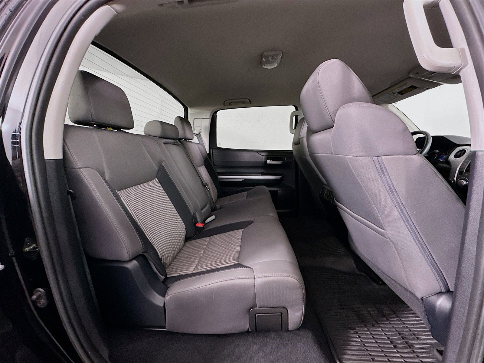 Used 2016 Toyota Tundra SR5 w/ SR5 Upgrade Package image 25