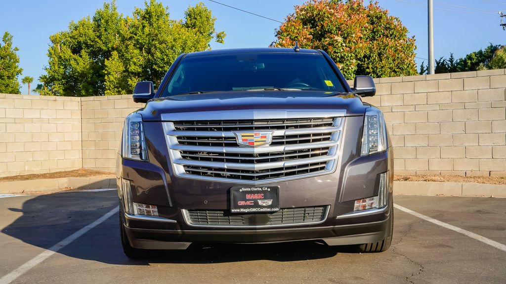 Used 2018 Cadillac Escalade ESV Platinum AWD/4WD image 4