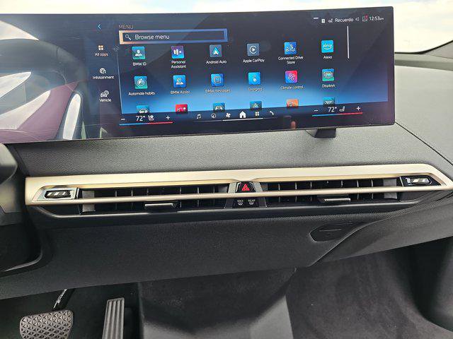 New 2026 BMW iX xDrive60 w/ Premium Package image 21