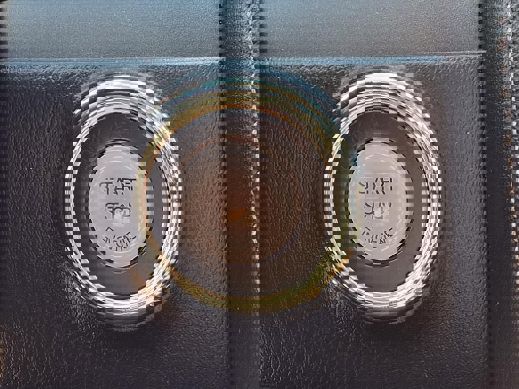 Used 2020 Nissan Armada SL w/ Premium Package image 15