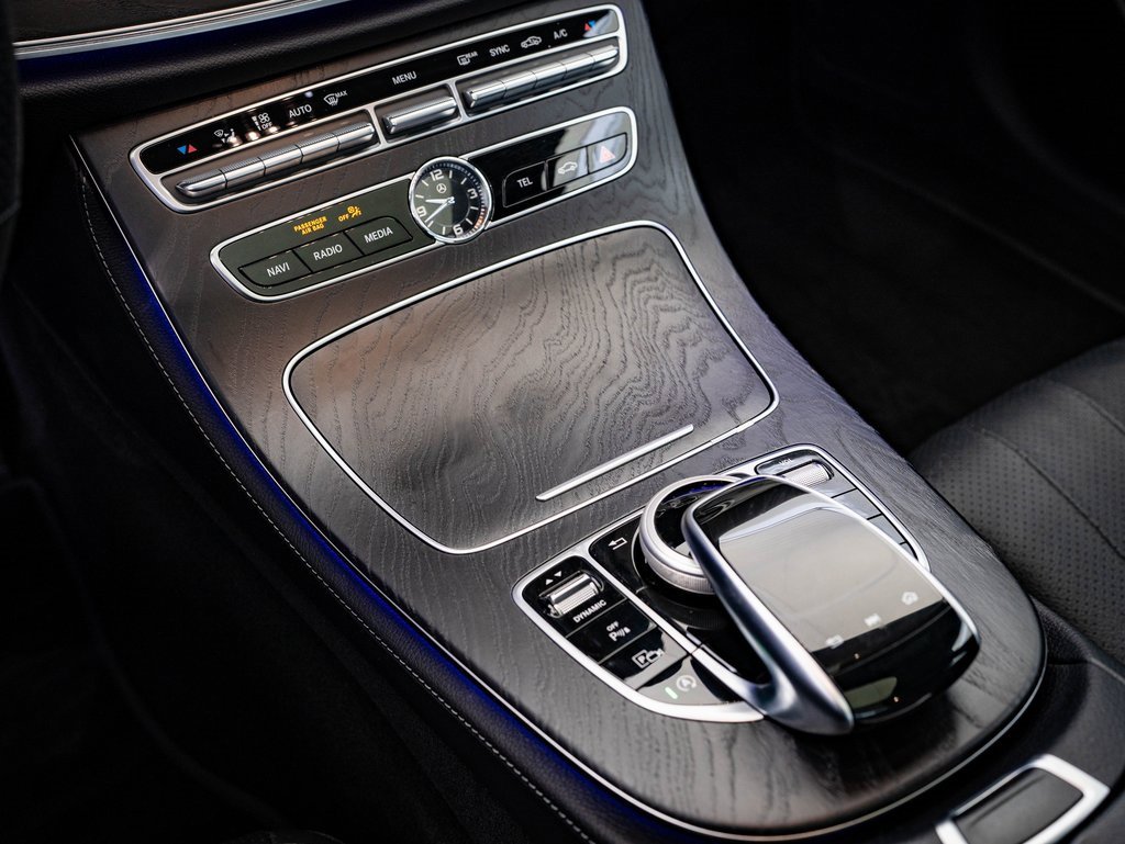 Used 2018 Mercedes-Benz E 400 4MATIC Sedan image 34