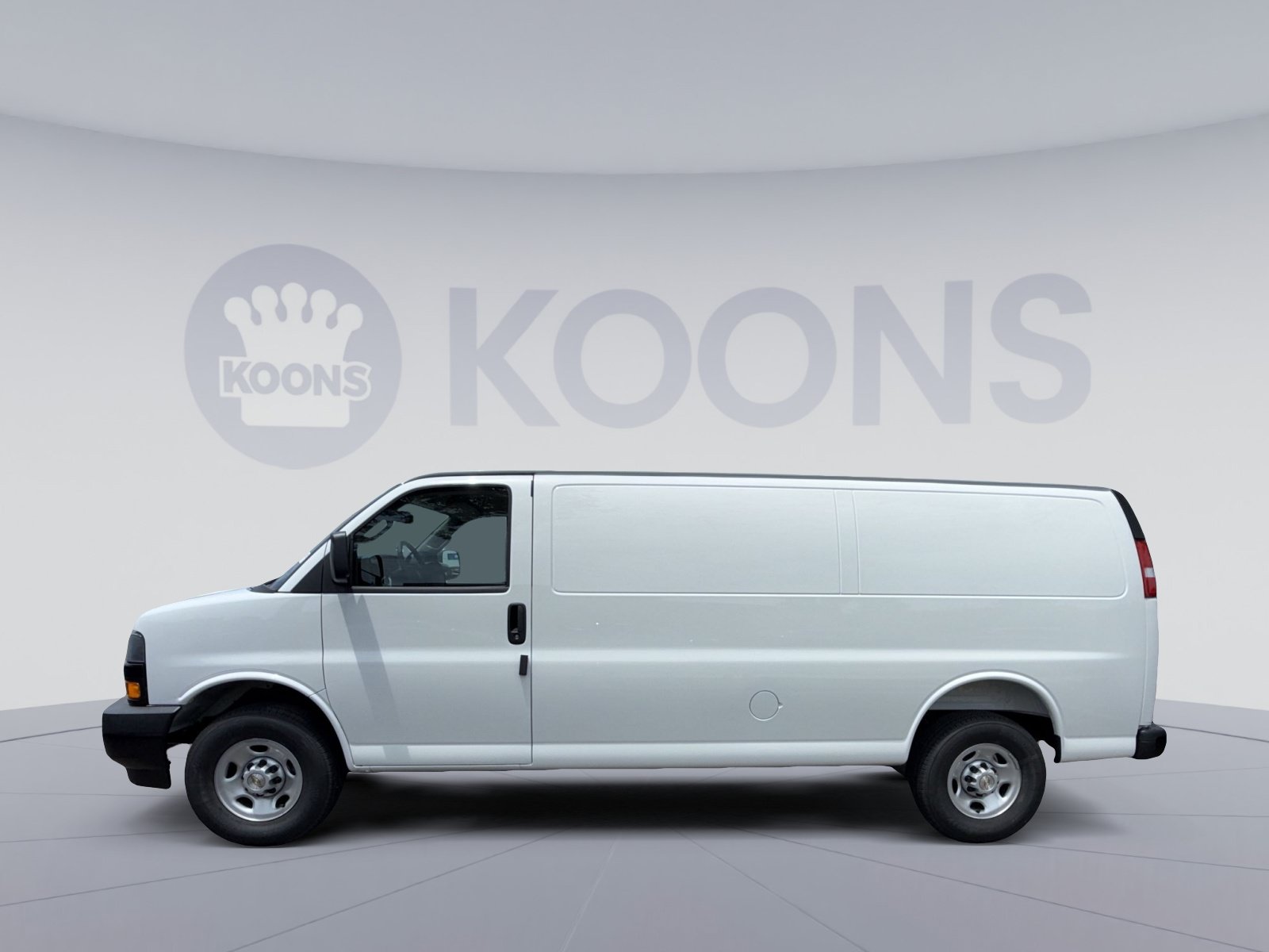 New 2026 Chevrolet Express 3500 Extended RWD image 2