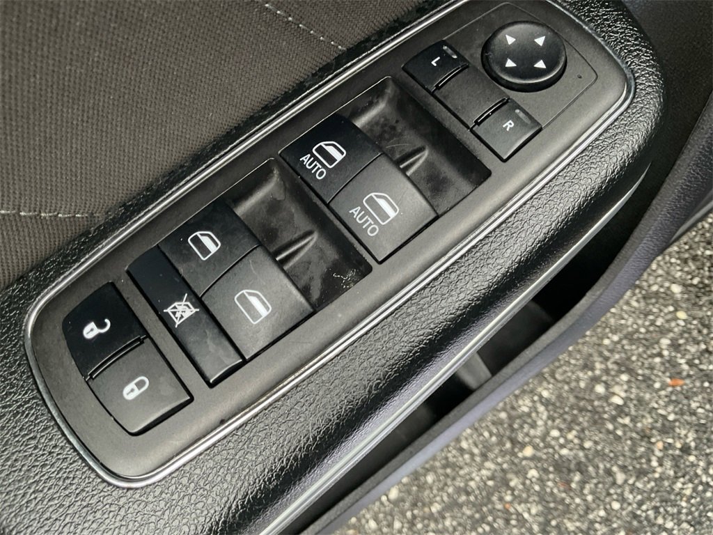 Used 2023 Dodge Charger SXT image 27