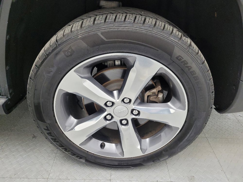 Used 2021 Jeep Grand Cherokee L Limited w/ Luxury Tech Group II image 31