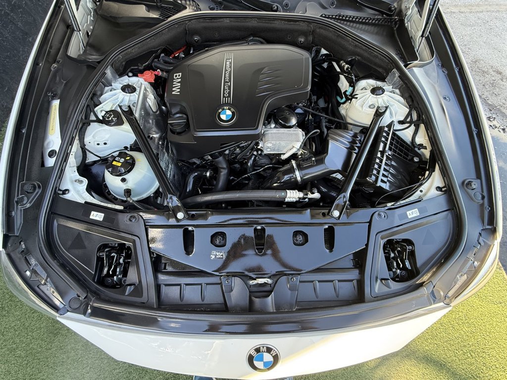 Used 2016 BMW 528i Sedan RWD image 26