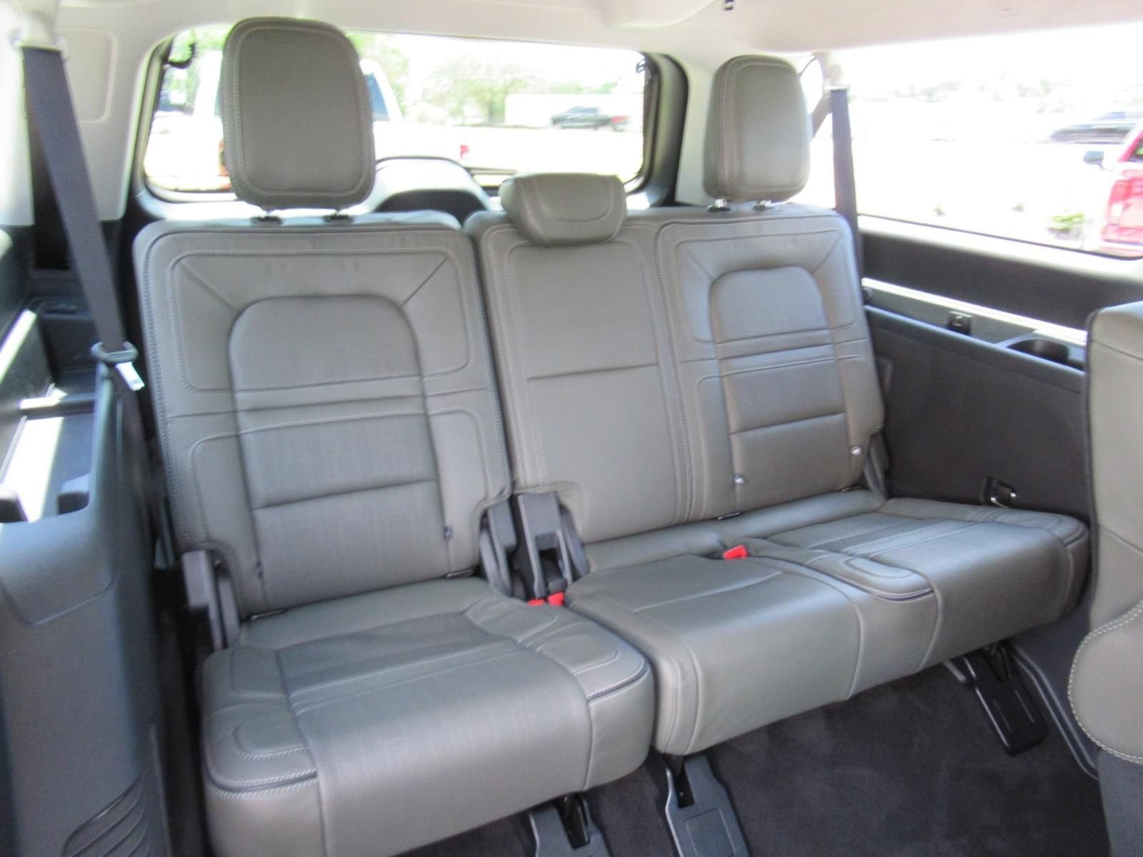 Used 2023 Lincoln Navigator L Black Label AWD/4WD image 35