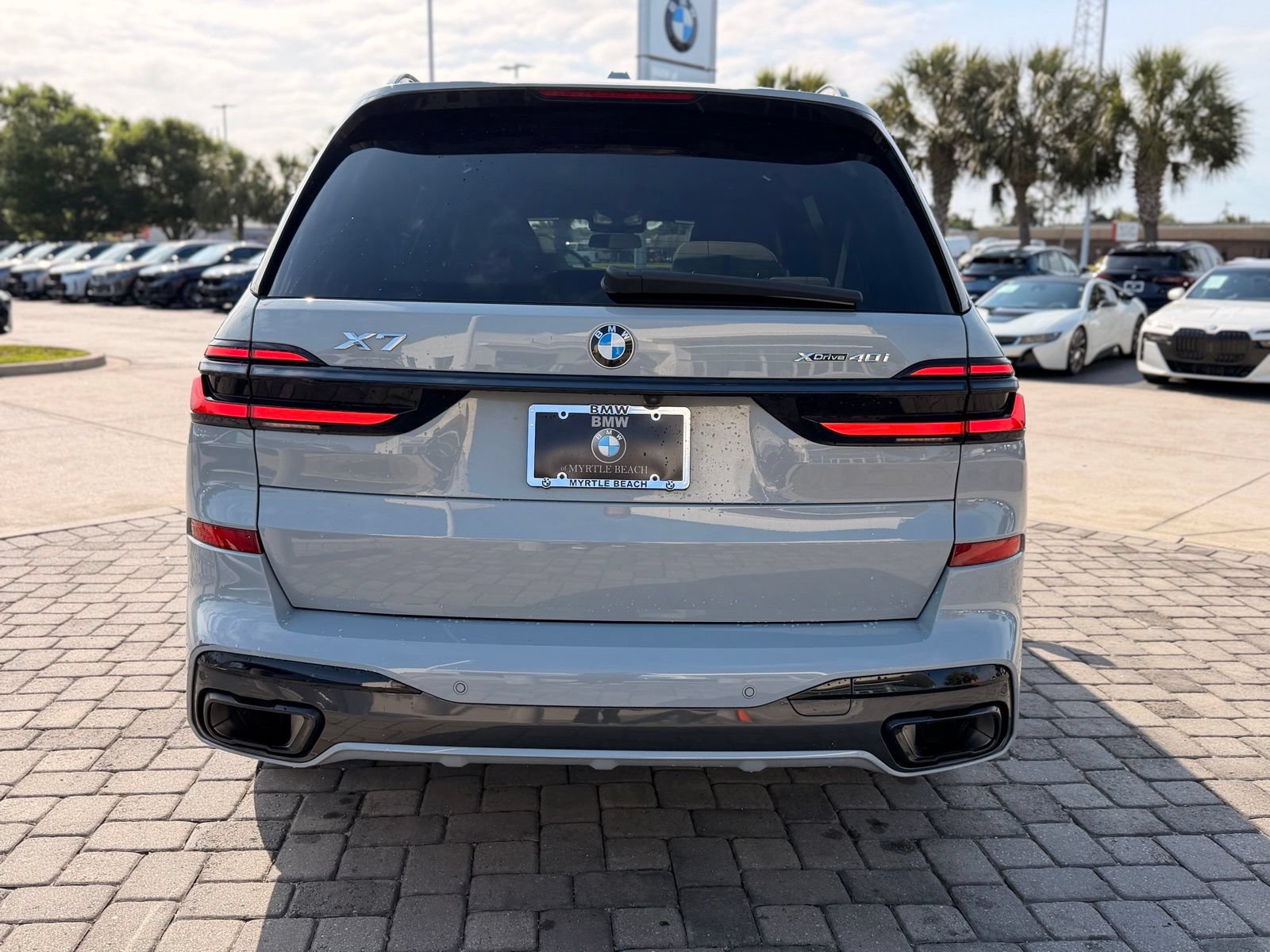 Used 2024 BMW X7 xDrive40i w/ Executive Package AWD/4WD image 10