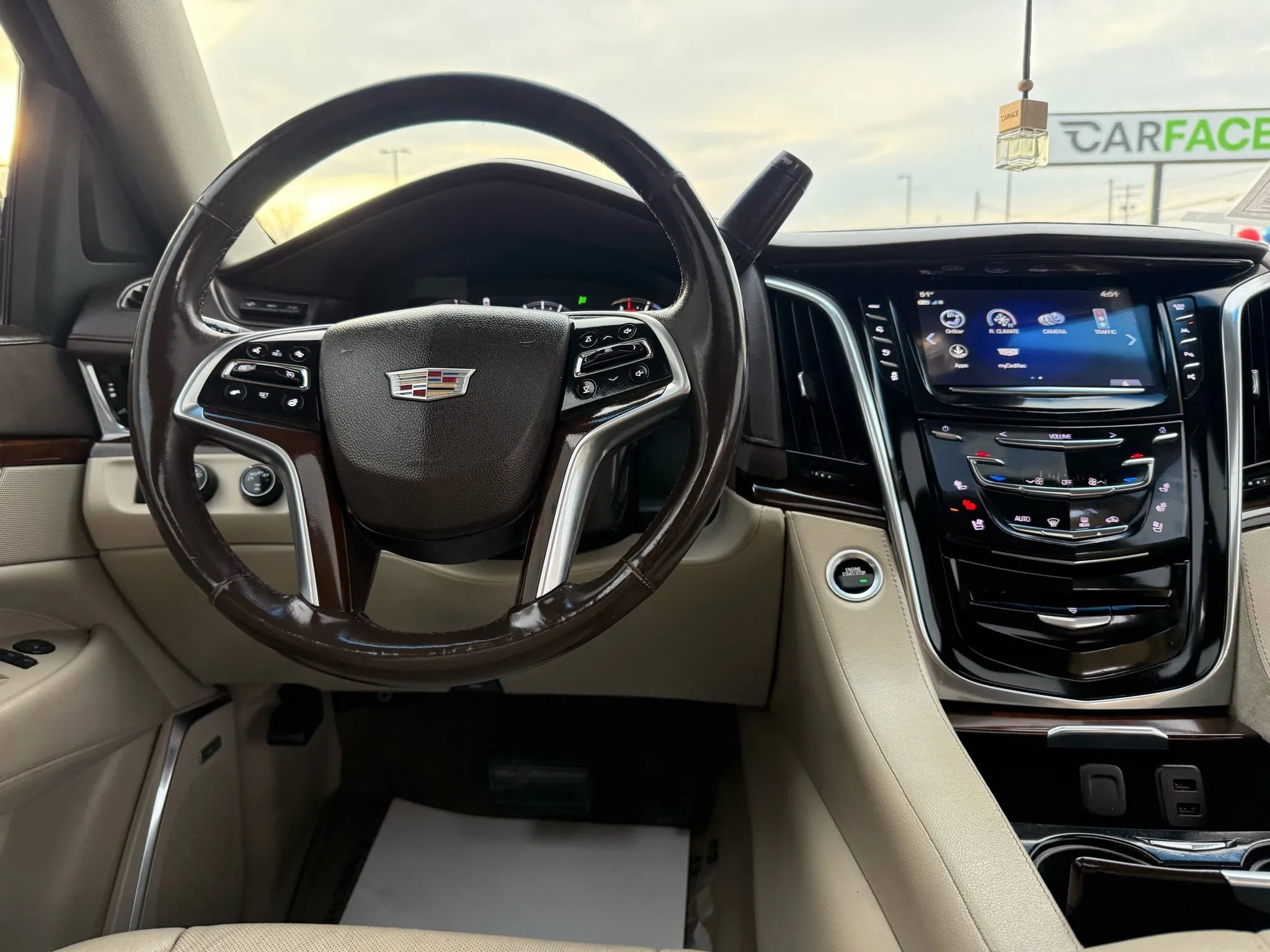 Used 2017 Cadillac Escalade ESV Luxury image 33