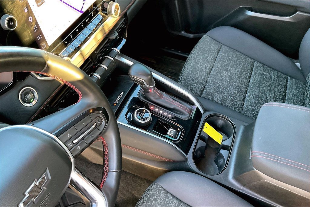 Used 2026 Chevrolet Colorado Z71 AWD/4WD image 8