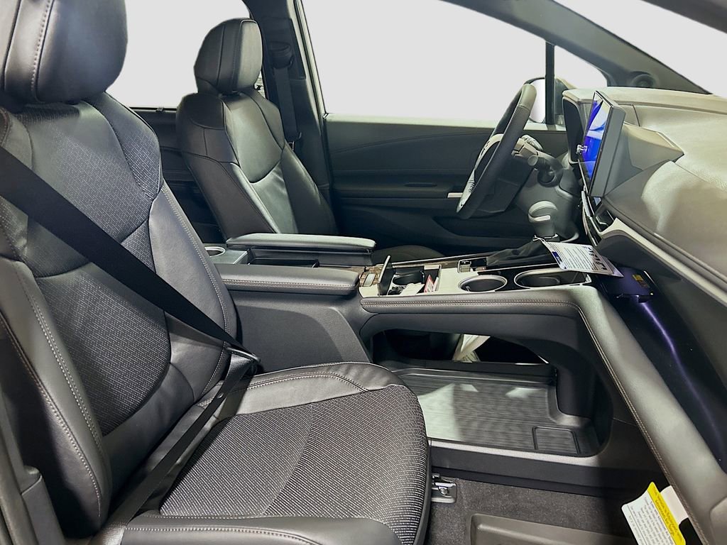 New 2026 Toyota Sienna Platinum AWD/4WD image 30