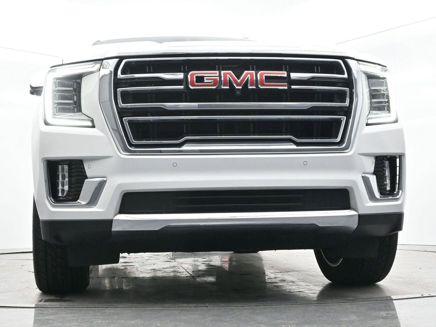 Used 2023 GMC Yukon SLT w/ SLT Premium Package image 44