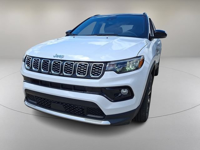 Used 2025 Jeep Compass Limited AWD/4WD image 4