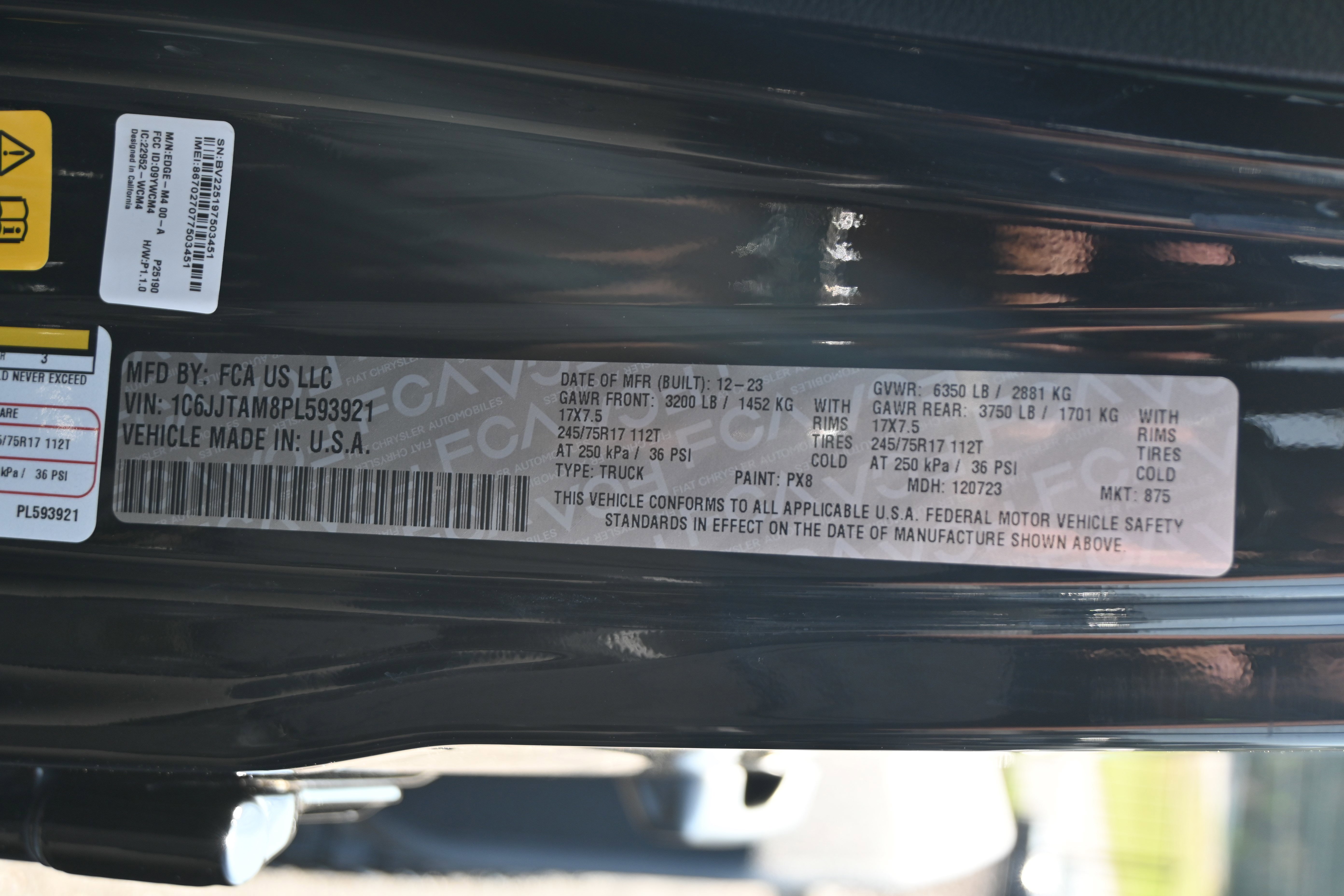 Used 2023 Jeep Gladiator Sport image 34