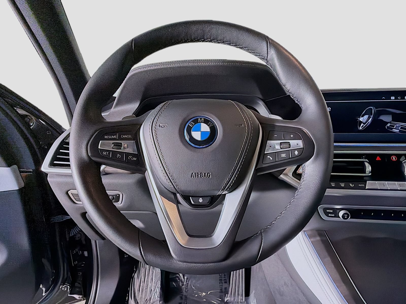 Certified 2023 BMW X5 xDrive45e w/ Parking Assistance Package AWD/4WD image 11