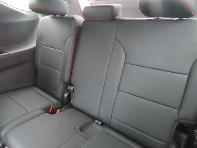 Used 2025 Chevrolet Traverse RS w/ LPO, Floor Liner Package AWD/4WD image 41