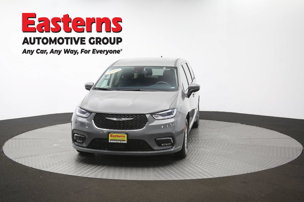 Used 2023 Chrysler Pacifica Touring-L FWD image 53
