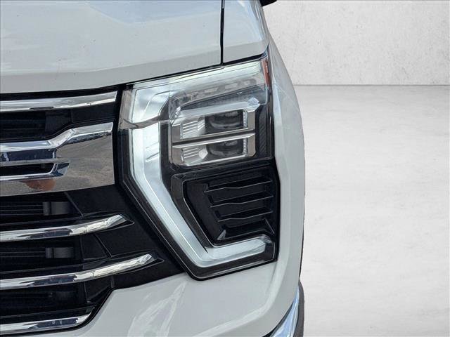 Used 2025 Chevrolet Silverado 2500 LTZ image 9