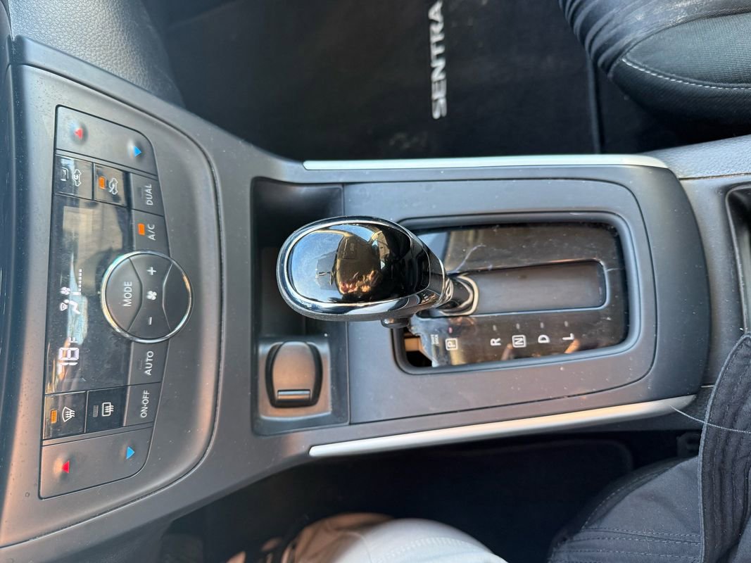 Used 2019 Nissan Sentra SV w/ Exterior Package image 19