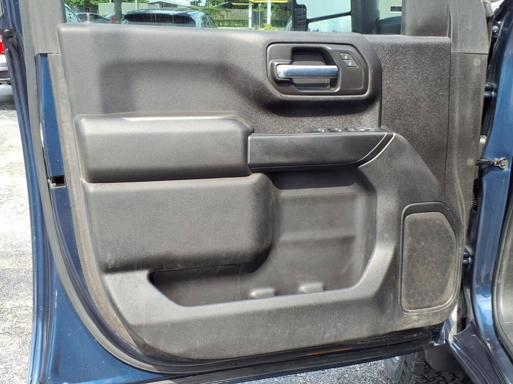 Used 2023 GMC Sierra 2500 Pro w/ Convenience Package image 12