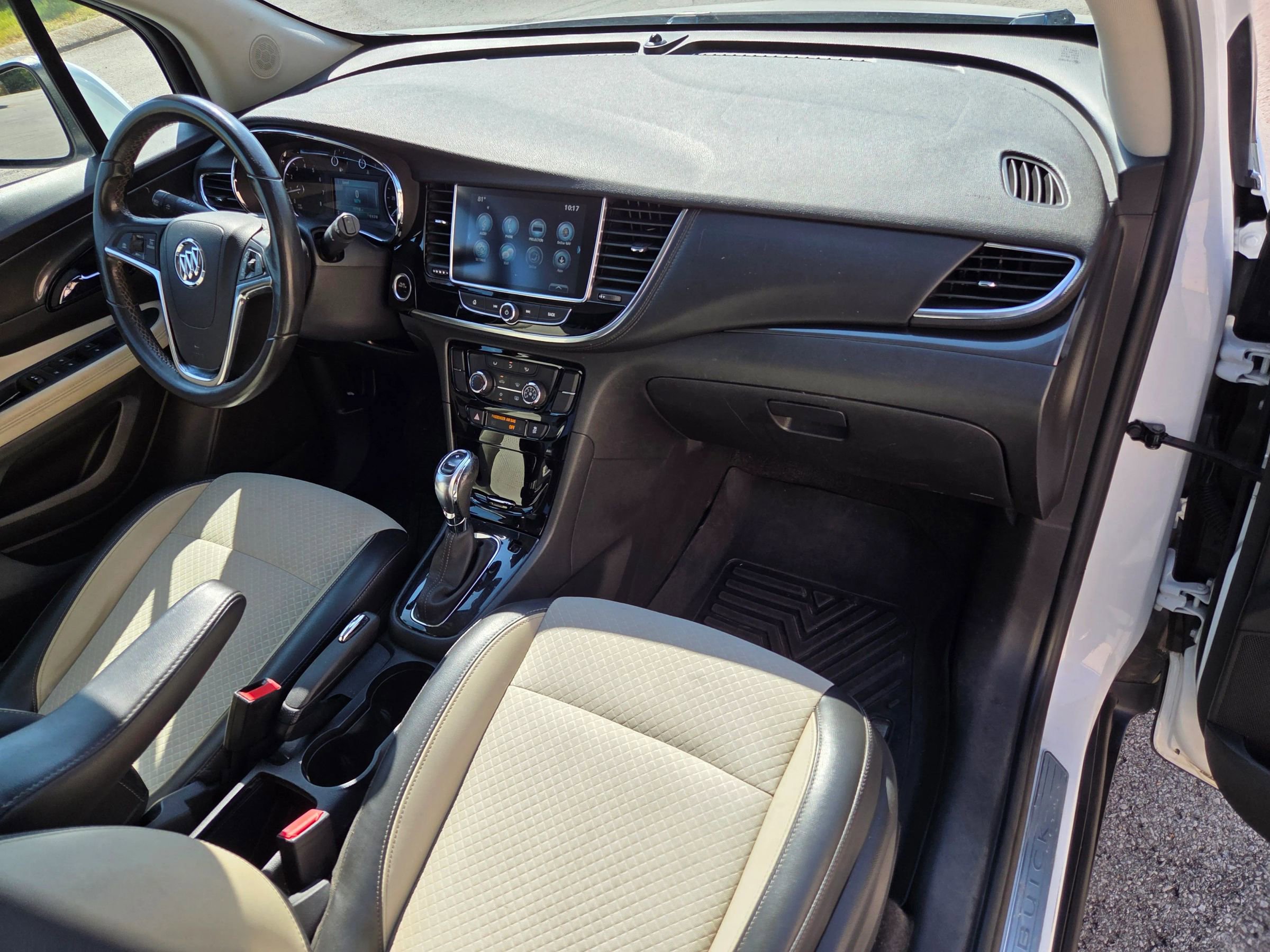 Used 2018 Buick Encore Preferred image 18