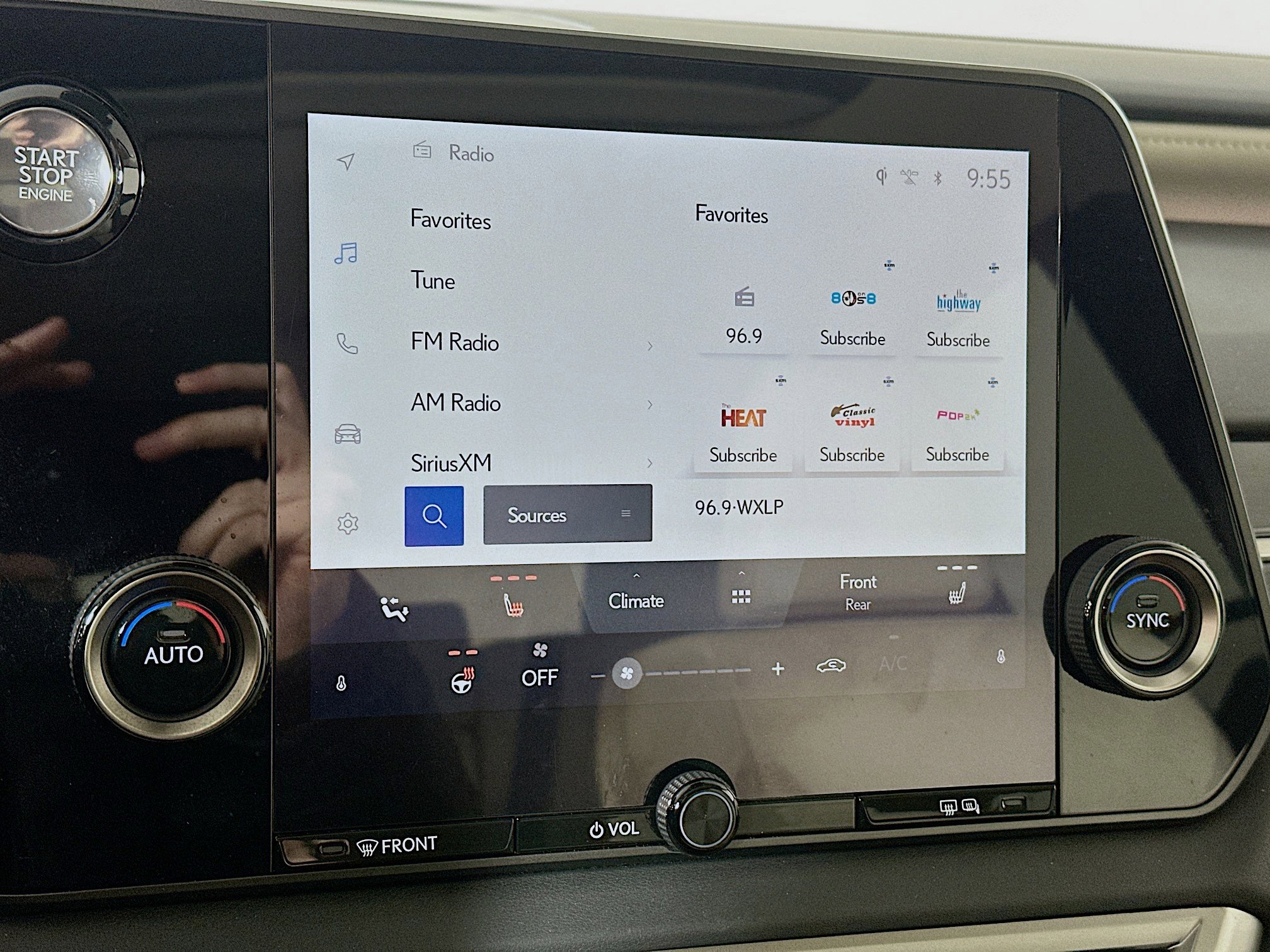 Used 2024 Lexus RX 350 AWD w/ Technology Package image 14