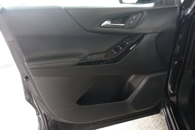 Used 2025 Chevrolet Equinox LT image 9