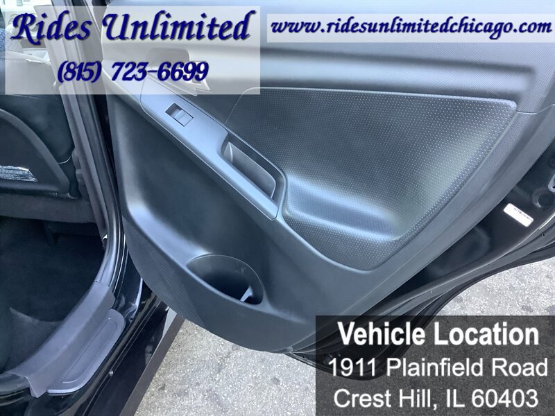 Used 2009 Pontiac Vibe GT FWD image 22