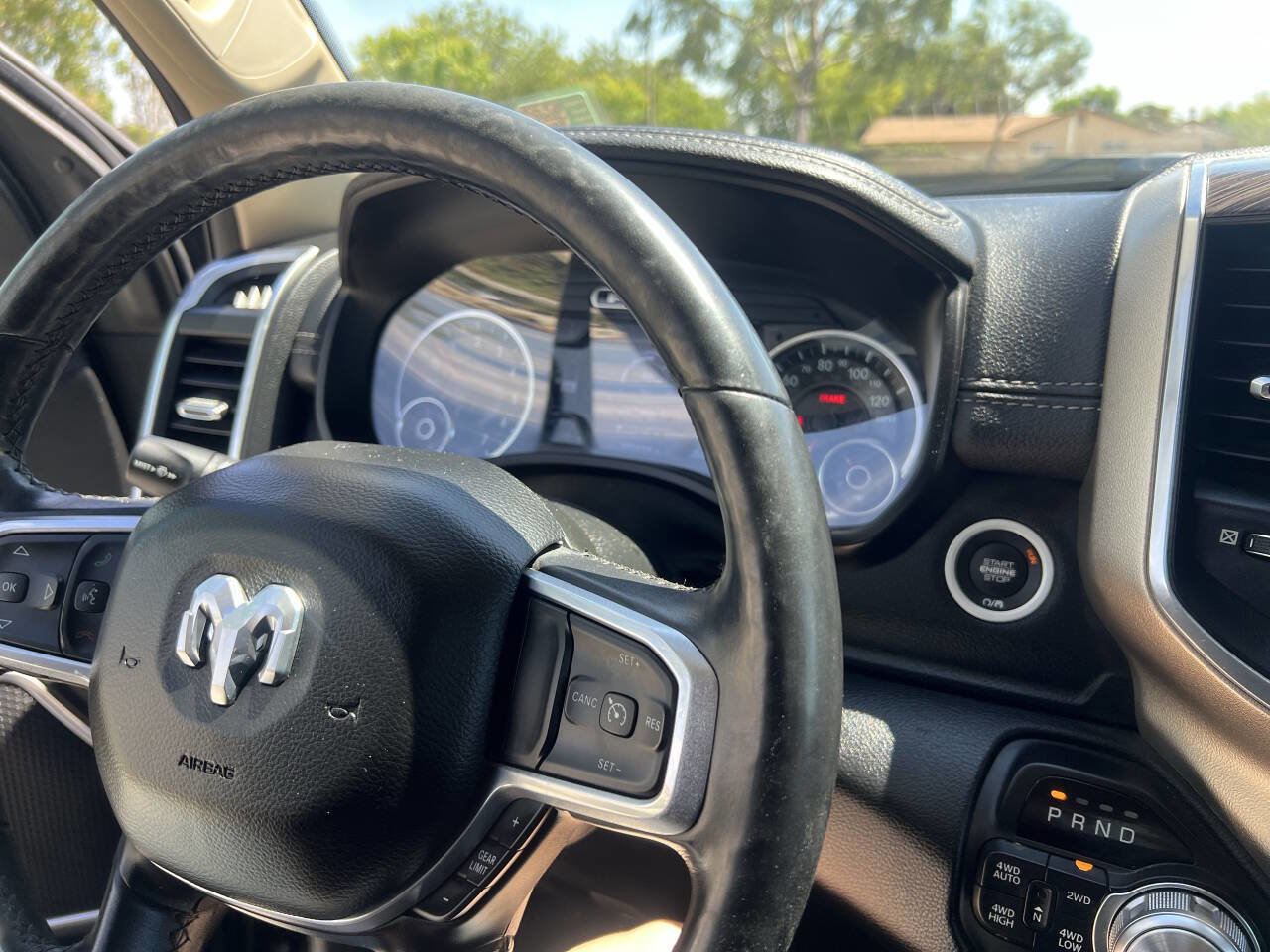 Used 2019 RAM 1500 Laramie image 36
