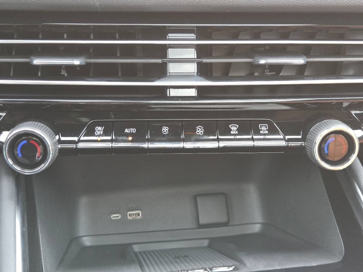 New 2027 Chevrolet Traverse Z71 AWD/4WD image 36