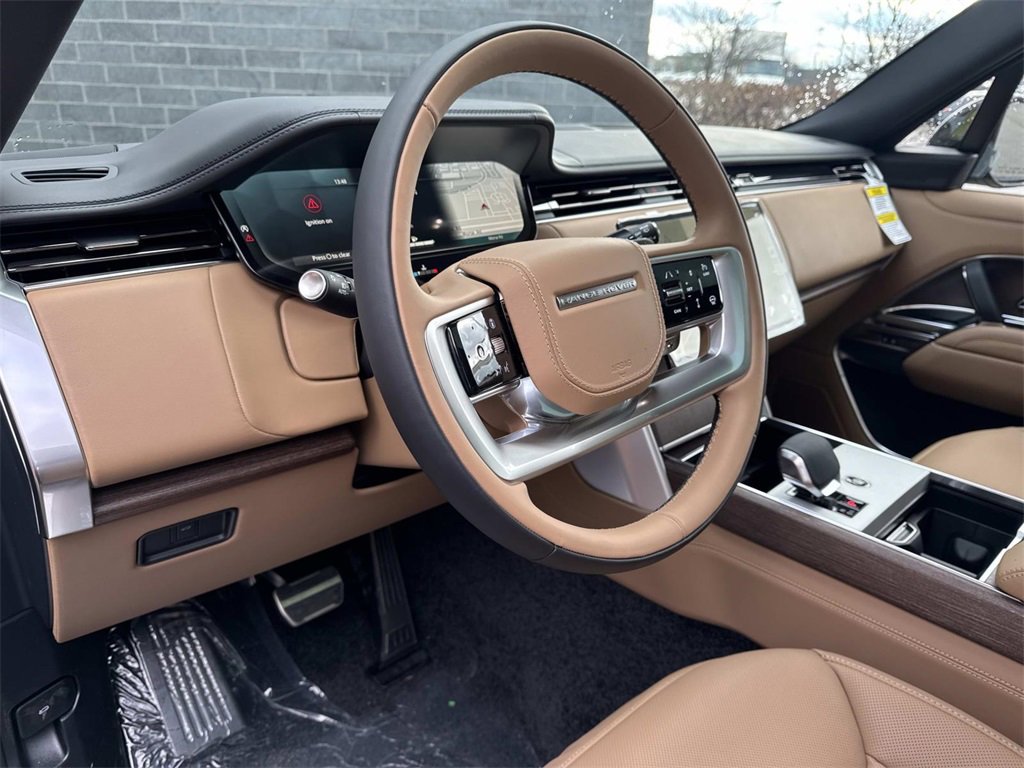 New 2025 Land Rover Range Rover SE image 20
