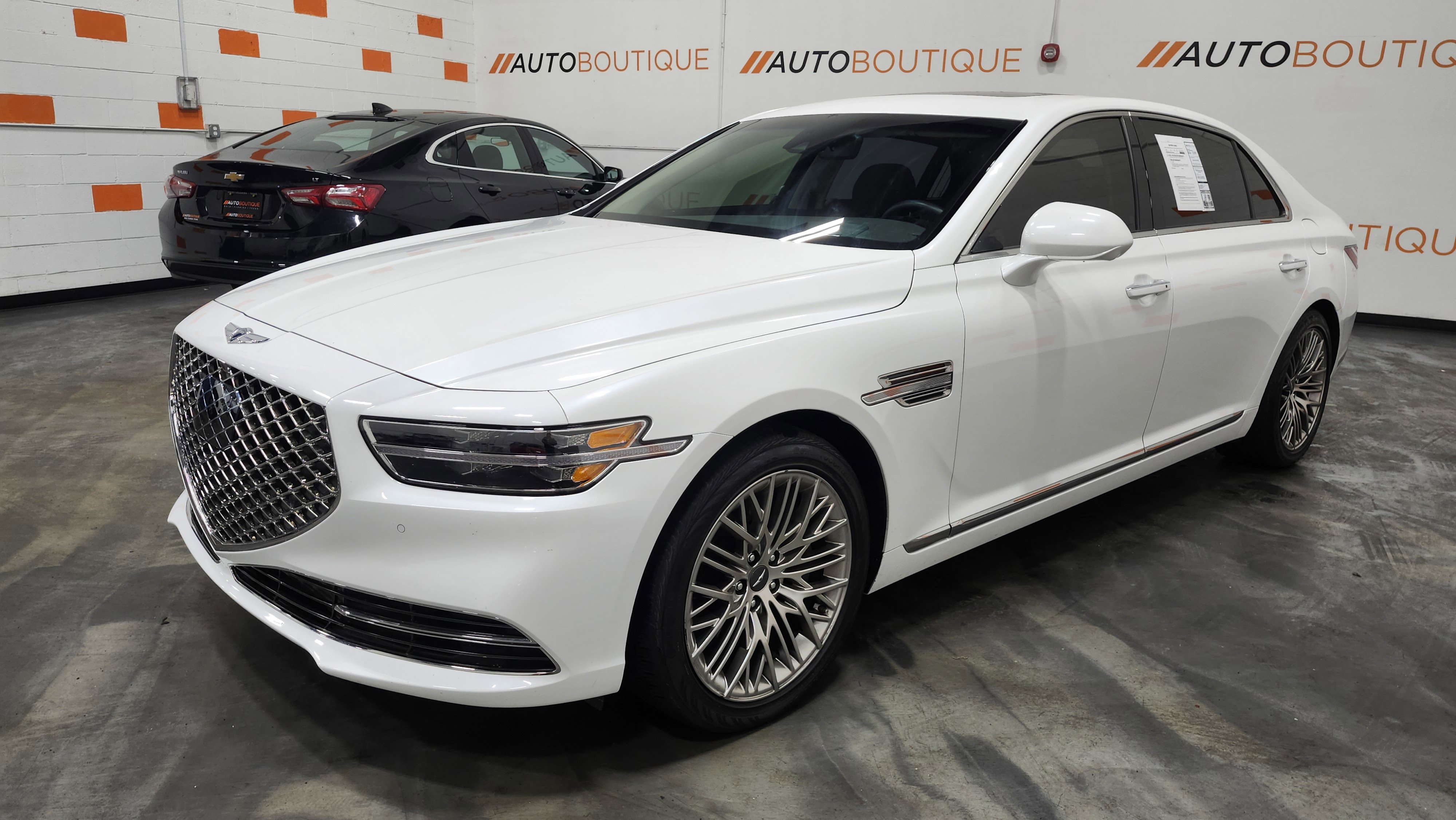 Used 2021 Genesis G90 3.3T Premium image 16