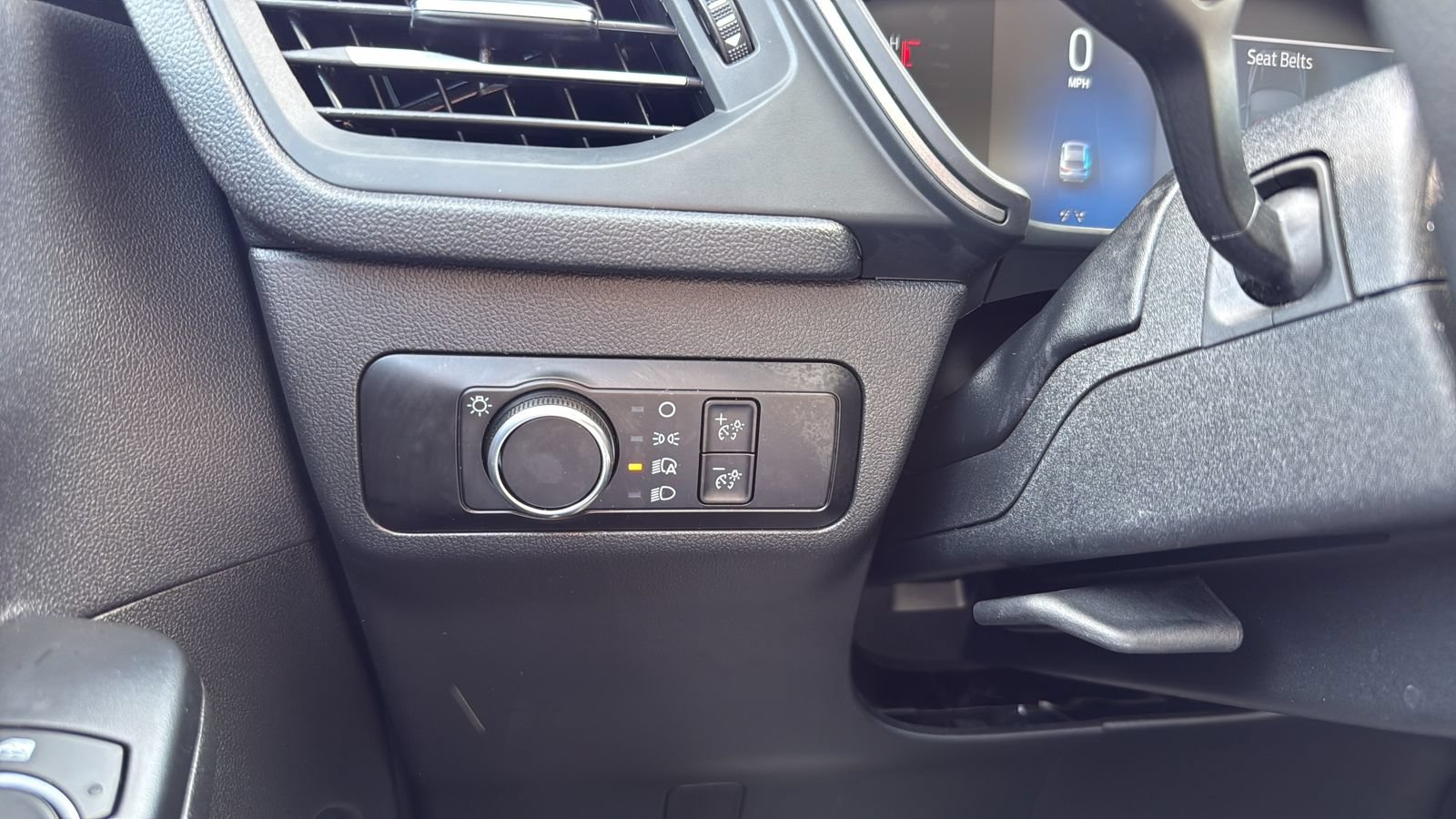 Certified 2025 Ford Escape Active FWD image 18