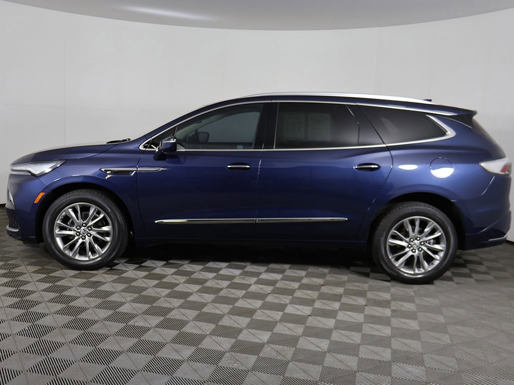 Used 2023 Buick Enclave Avenir AWD/4WD image 23